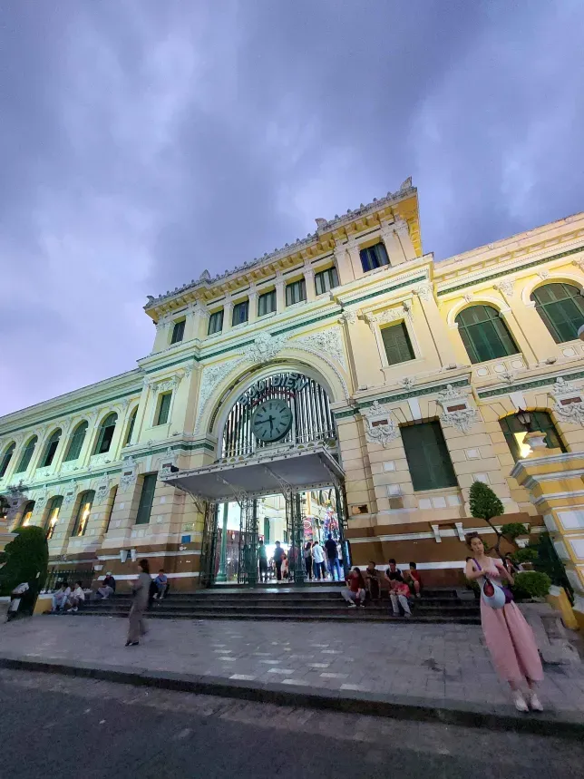 Central Post Office