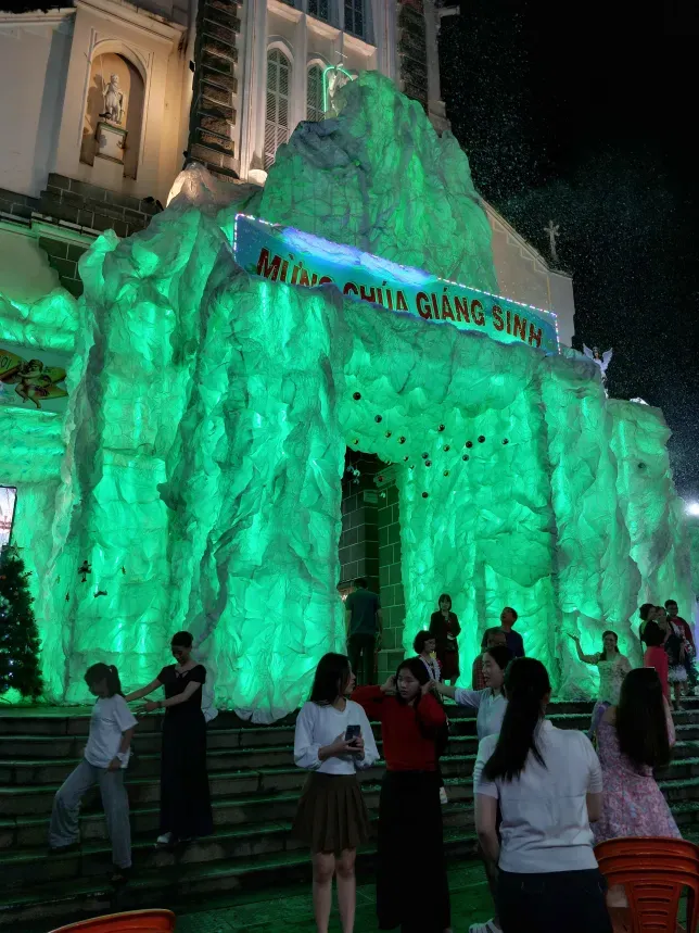 Christmas decoration at Huyen Sy Church
